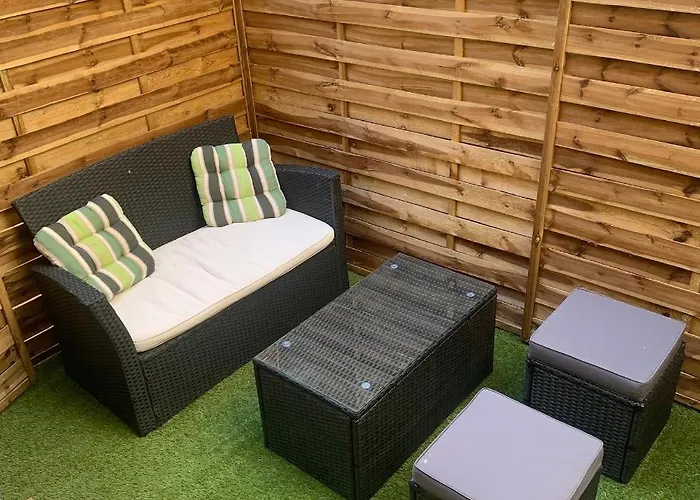 Appartement Avec Terrasse Au Coeur De Carcassonne - Serviettes Draps Menage Inclus